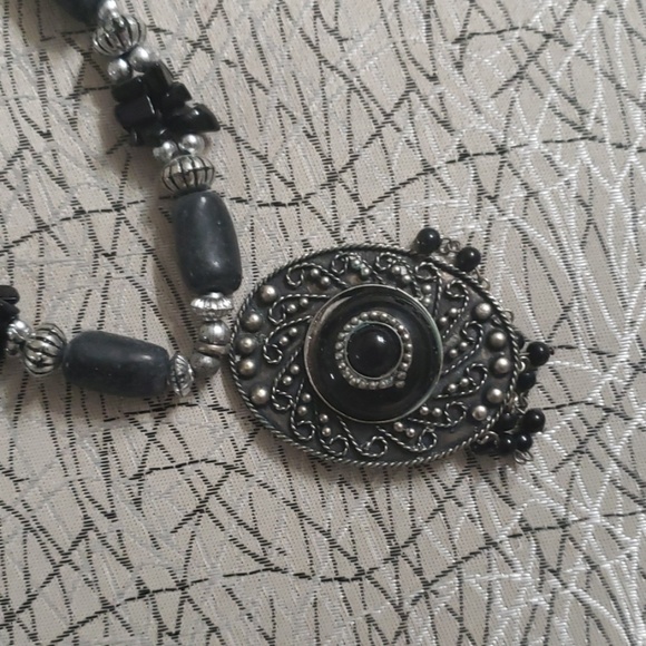 Necklace - Picture 2 of 3